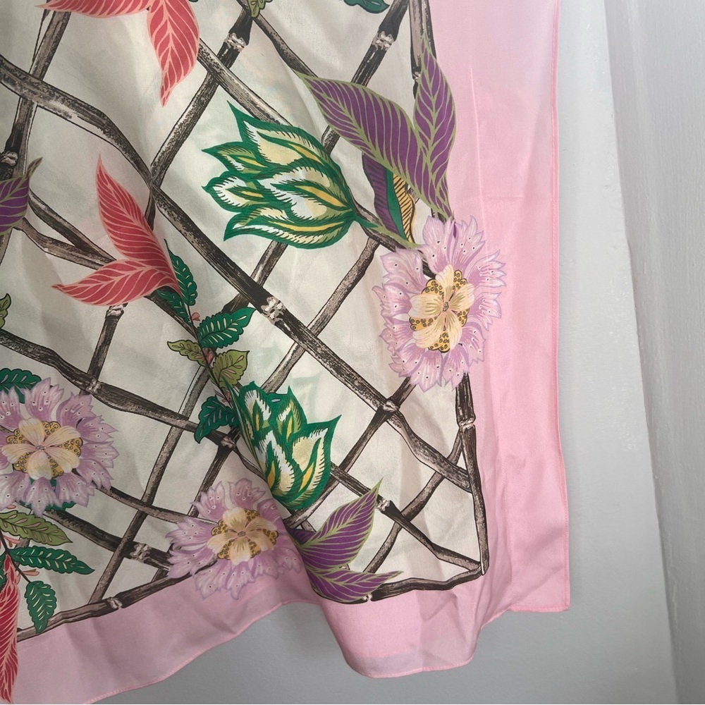 NWT‎ Talbots Silk BAMBOO FLORAL PONCHO Scarf Blouse L/XL - Picture 3 of 7